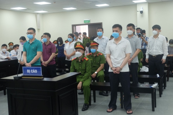 Cựu Thứ trưởng Bộ Y tế  Trương Quốc Cường bị tuyên phạt 4 năm tù