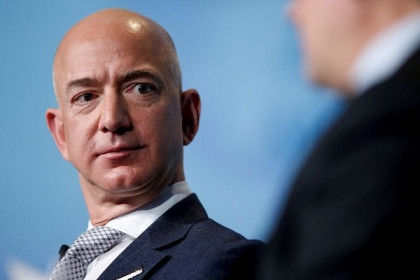Vụ đánh cược đầy mạo hiểm của Jeff Bezos và Amazon