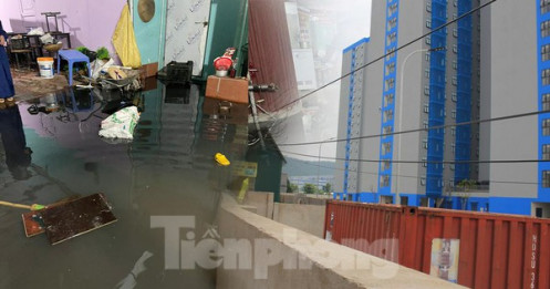 Dự án NƠXH ở Bắc Giang 'bịt đường', lấp kênh thoát nước gây ngập lụt nhà dân