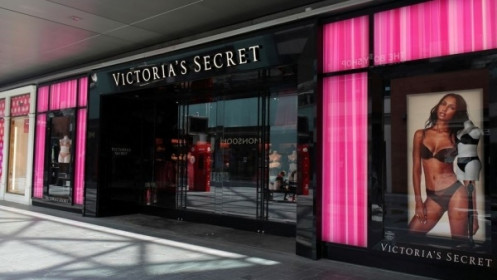 Hãng nội y Victoria"s Secret đền bù hơn 8 triệu USD cho công nhân bị thôi việc