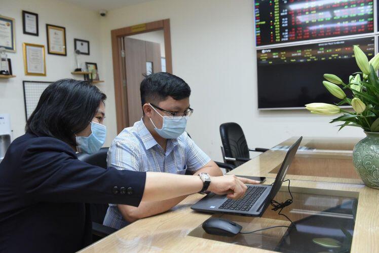 Chuyên gia: Thị trường chứng khoán Việt Nam đang tích lũy trước chu kỳ tăng trưởng mới