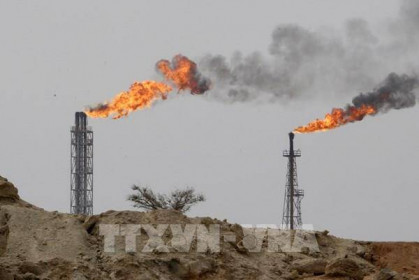 OPEC+ thảo luận về việc tăng sản lượng dầu thô