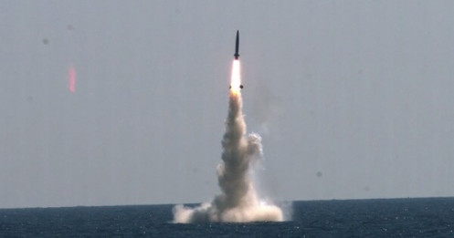 Thế giới 24h: Triều Tiên phóng tên lửa đạn đạo ra vùng biển phía Đông
