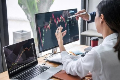 Khối ngoại tiếp tục mua ròng 252 tỷ đồng trong phiên 7/6, gom mạnh CCQ ETF