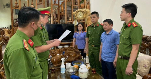 Nhận hoa hồng của Việt Á, Trưởng khoa Dược Bệnh viện Đa khoa tỉnh Sơn La bị bắt