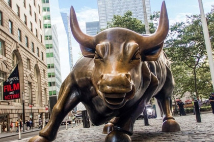 Chuyên gia JPMorgan: Giá dầu 150 USD/thùng, chứng khoán Mỹ vẫn đi lên