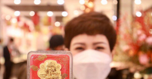 Vàng hướng mốc 69 triệu đồng/lượng