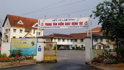 Công ty Việt Á trúng 16 gói thầu ở Lâm Đồng