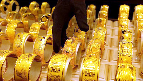 Giá vàng châu Á hướng tới mức giảm hơn 1% trong cả tuần