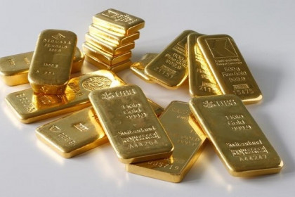 Giá vàng thế giới sụt mạnh vì nỗi lo lãi suất tăng