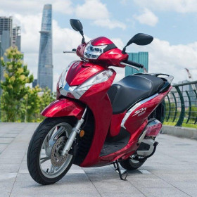 Vì sao người tiêu dùng Việt vẫn chi cả trăm triệu đồng mua Honda SH?