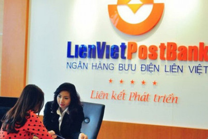 Lãnh đạo LienVietPostBank và người nhà sẽ mua hơn 34 triệu cổ phiếu LPB bị 'ế'