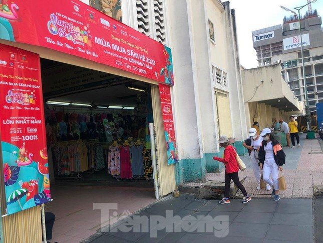 'Chiêu' giảm giá của tiểu thương