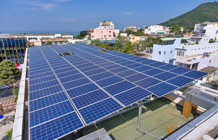 Làm điện mặt trời mái nhà: Có nên đi vay ngân hàng để đầu tư?