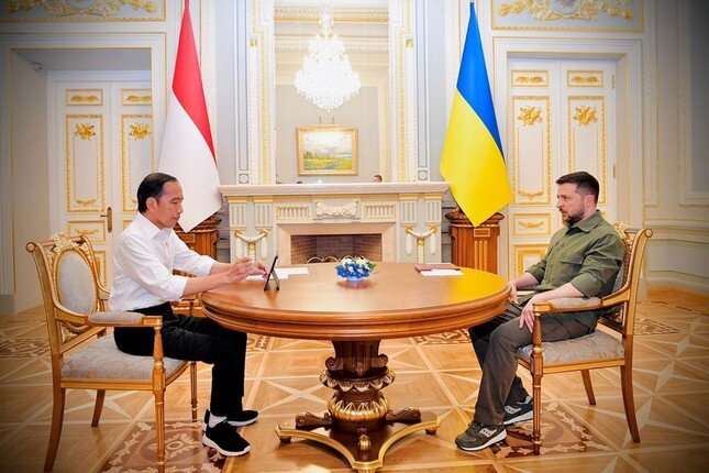 Rời Ukraine, Tổng thống Indonesia đến Nga gặp Tổng thống Putin