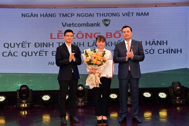 Vietcombank công bố quyết định nhân sự tại trụ sở chính