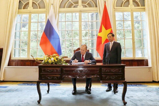 Việt – Nga trao đổi biện pháp thúc đẩy quan hệ song phương