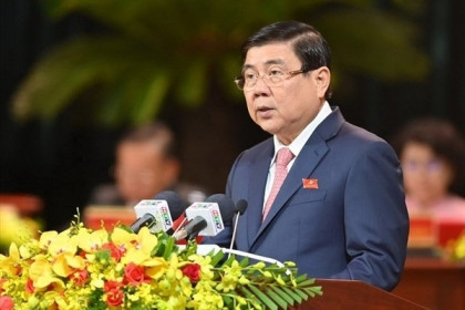 Kỷ luật cảnh cáo nguyên Chủ tịch UBND TP HCM Nguyễn Thành Phong