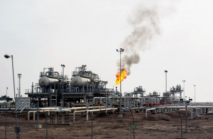 Giá dầu thế giới chứng kiến một tuần đi xuống đầy biến động