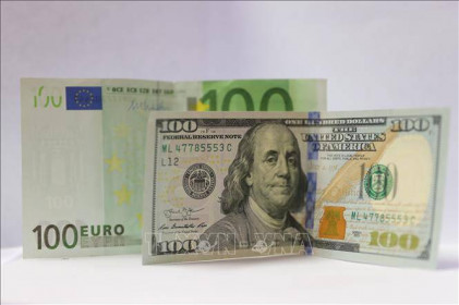 Tỷ giá euro/USD lần đầu giảm xuống dưới 1 trong gần 20 năm