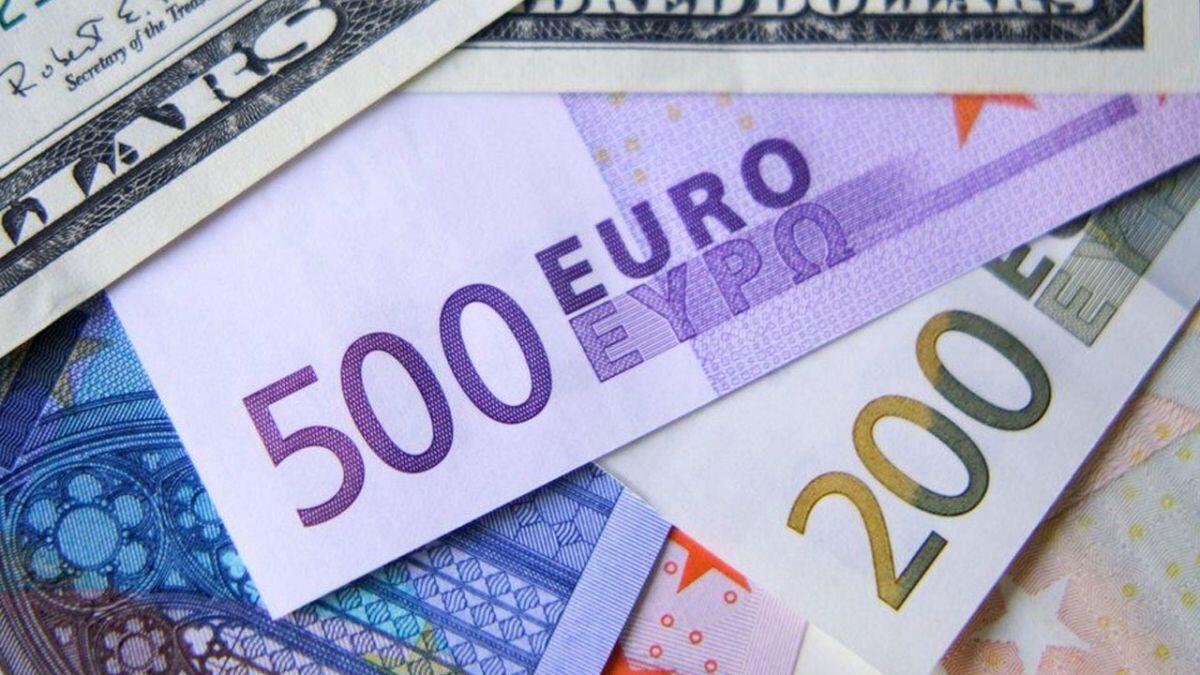 Đồng euro mất giá về mức gần bằng đồng USD: Biến động kinh tế sẽ khủng khiếp ra sao?