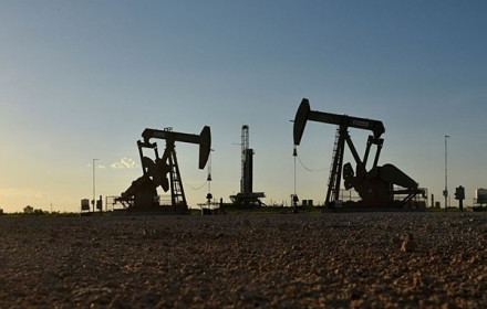 Arab Saudi không sớm gia tăng sản lượng, giá dầu bật tăng