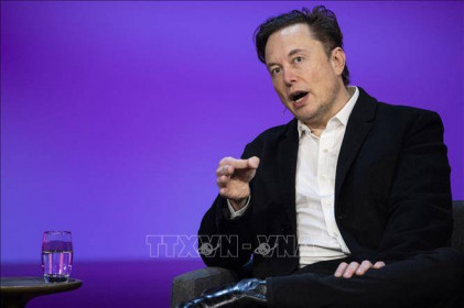 Elon Musk đề nghị lùi thời điểm bắt đầu cuộc chiến pháp lý với Twitter