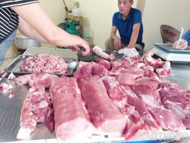 Giá thịt lợn tăng phi mã, tiến sát đỉnh