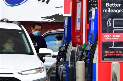 Giá dầu châu Á tăng nhẹ phiên 19/7