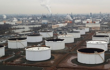 Giá dầu tăng trước quan ngại thiếu hụt nguồn cung