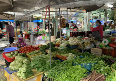 TP Hồ Chí Minh: Giá thực phẩm chưa giảm theo giá xăng