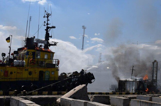 Nga xác nhận tấn công tàu quân sự Ukraine ở cảng Odessa