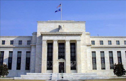 Fed tiếp tục ưu tiên kiềm chế lạm phát