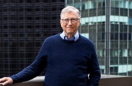 Nhận ra một điều quan trọng năm 40 tuổi, Bill Gates quyết định nghỉ hưu sớm gần 10 năm so với dự định