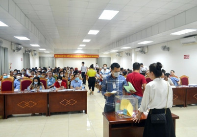Đất đấu giá ở Mê Linh lại xác lập kỷ lục gần 100 triệu đồng/m2