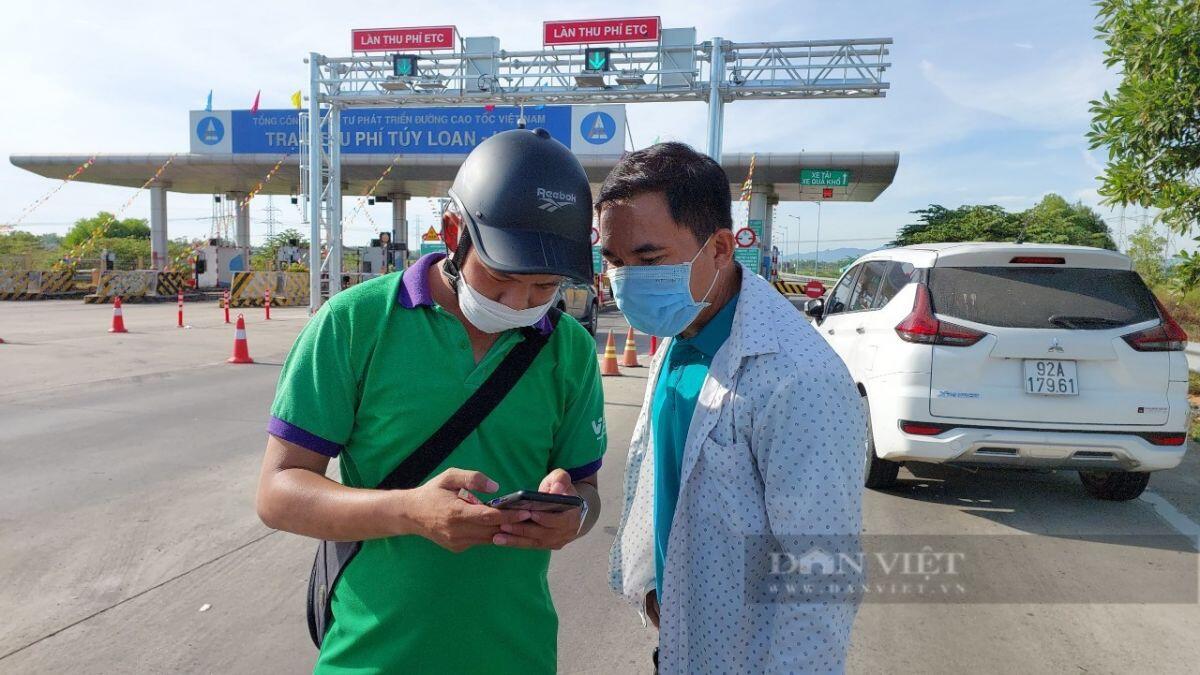 Ngày đầu thu phí không dừng cao tốc Đà Nẵng - Quảng Ngãi: Nhiều tài xế bức xúc quay xe