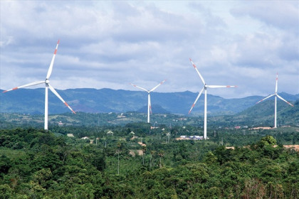 Gánh nặng chi phí lãi vay và tỷ giá của 3 dự án điện gió, PC1 báo lãi quý II giảm 81%