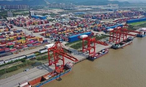 Xuất khẩu tháng 7 của Trung Quốc tăng vượt dự báo, cao nhất từ đầu năm