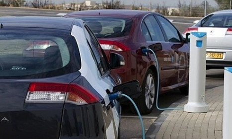 Nhu cầu ôtô điện giảm khi giá xăng đi xuống
