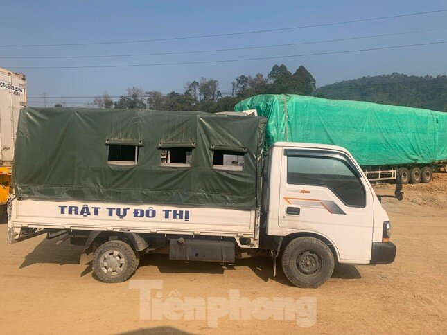 Tuyên án nhóm mua bán lốt xe xuất khẩu ở biên giới Lạng Sơn