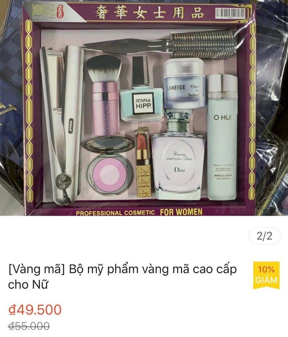 ­"Vung tay” chi cả triệu đồng sắm "đồ hiệu” cho người âm dịp rằm tháng 7