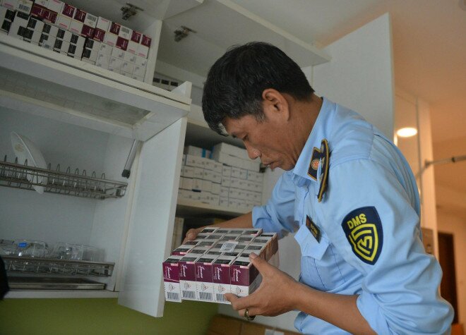 Thuê căn hộ chung cư cao cấp ở Hà Nội, mua thuốc chữa bệnh trôi nổi để bán kiếm lời