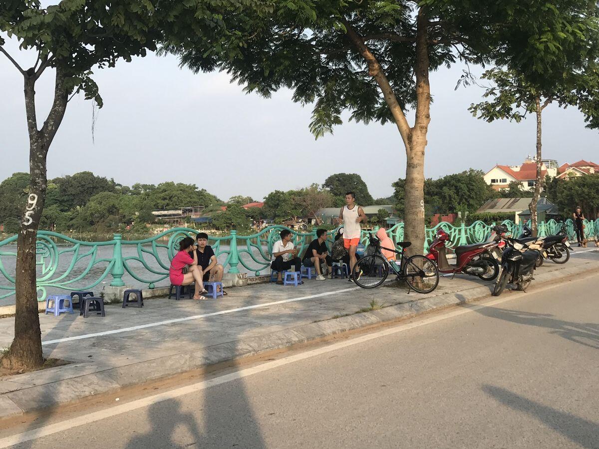 Bán đảo Quảng An: Nhiều công trình xây dựng sai quy hoạch, rác thải vứt bừa bãi