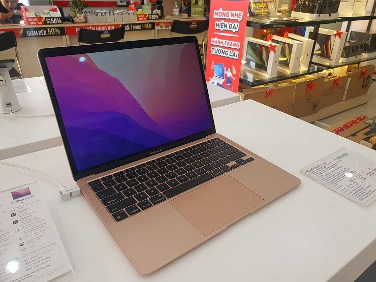 Bất ngờ laptop "đập hộp” giảm giá "sốc” chỉ còn 3,9 triệu đồng/sản phẩm, có nên mua không?