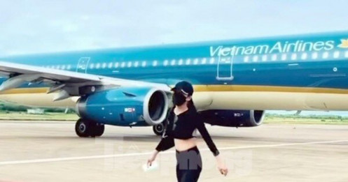 Cấm bay nữ hành khách nhún nhảy quay clip 'sống ảo' ở phi trường