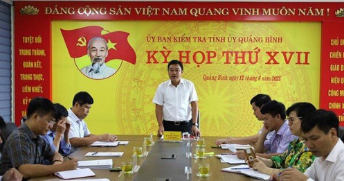 Kỷ luật giám đốc CDC Quảng Bình