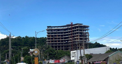 Xử phạt, buộc tháo dỡ công trình 12 tầng xây không phép ở Phú Quốc