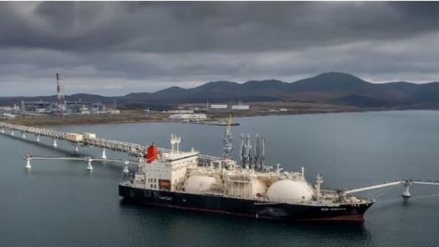 Nhà máy LNG Nga đột ngột hủy lô hàng tới châu Á