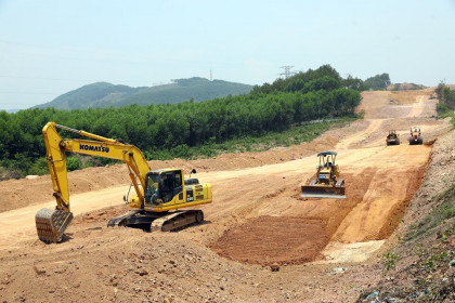 Quảng Ngãi dự kiến bàn giao 50% mặt bằng dự án cao tốc Bắc - Nam