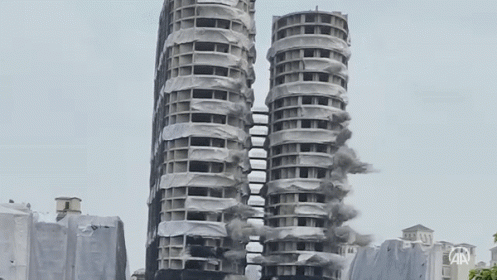 Ấn Độ đánh sập tòa 'tháp đôi' 30 tầng xây dựng trái phép